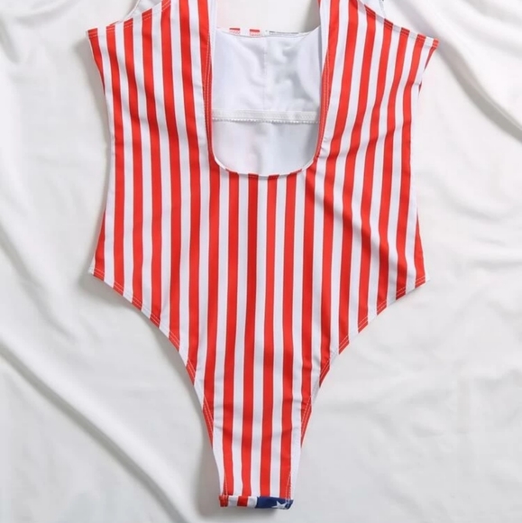💥4TH OF JULY NWT AMERICAN FLAG BATHING SUIT - Picture 2 of 9
